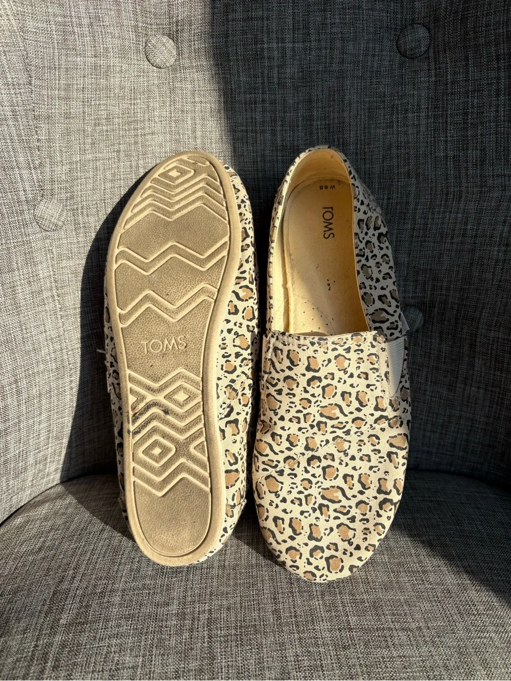 TOMS Women’s Leopard Print Slip-On Shoes - Tan/Black SZ. 9.5